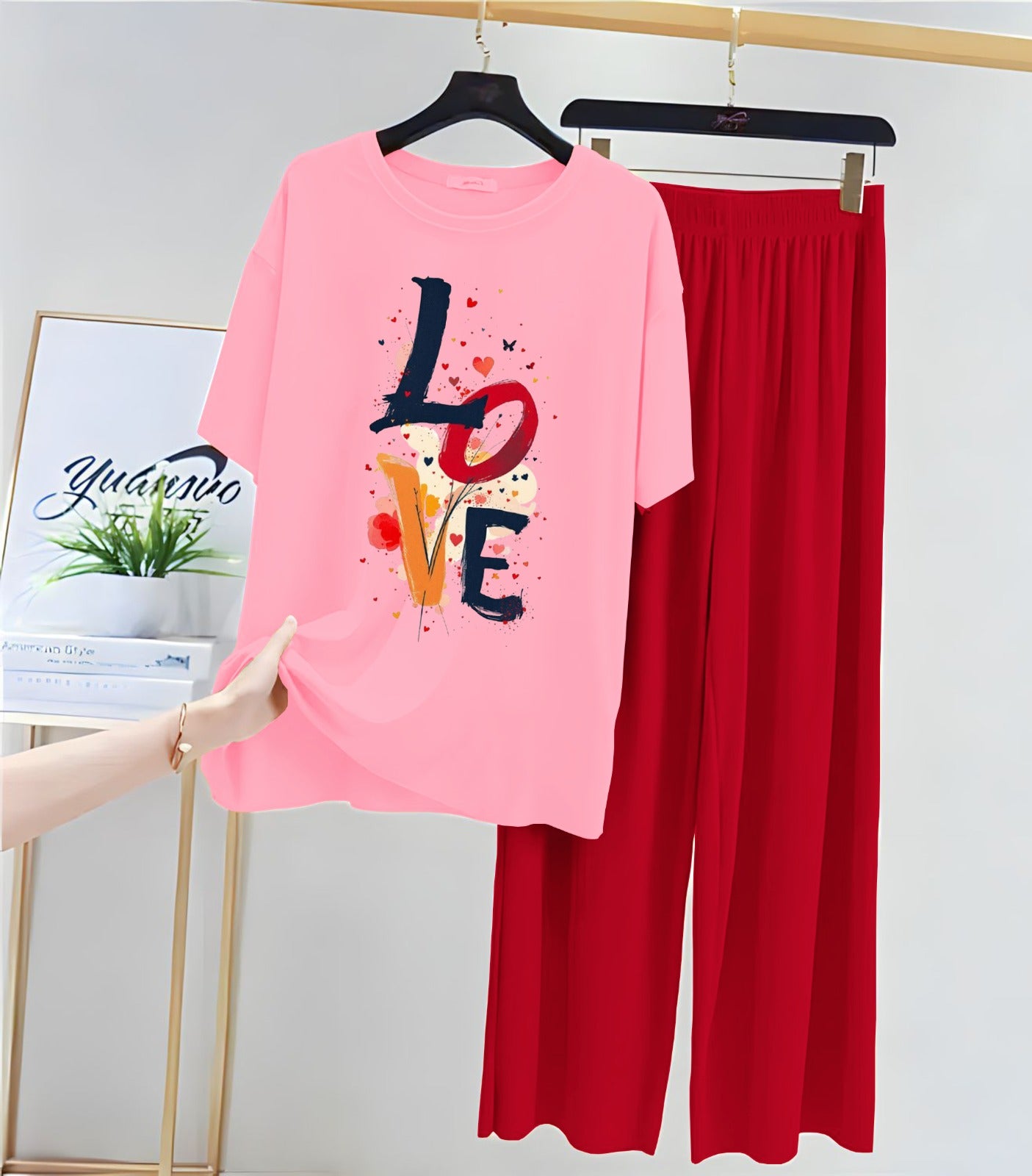 Printed Lounge Wear Night Suits for Girls and Womens