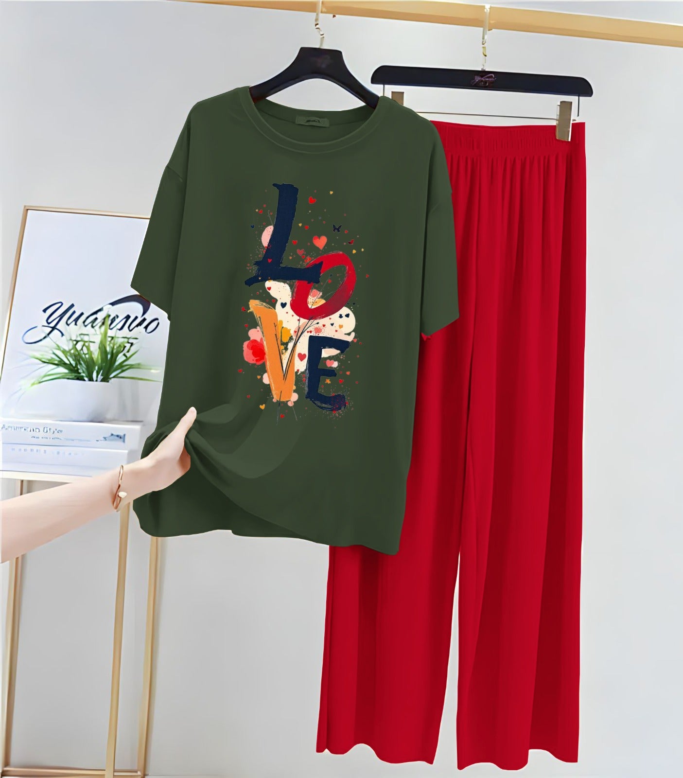 Printed Lounge Wear Night Suits for Girls and Womens
