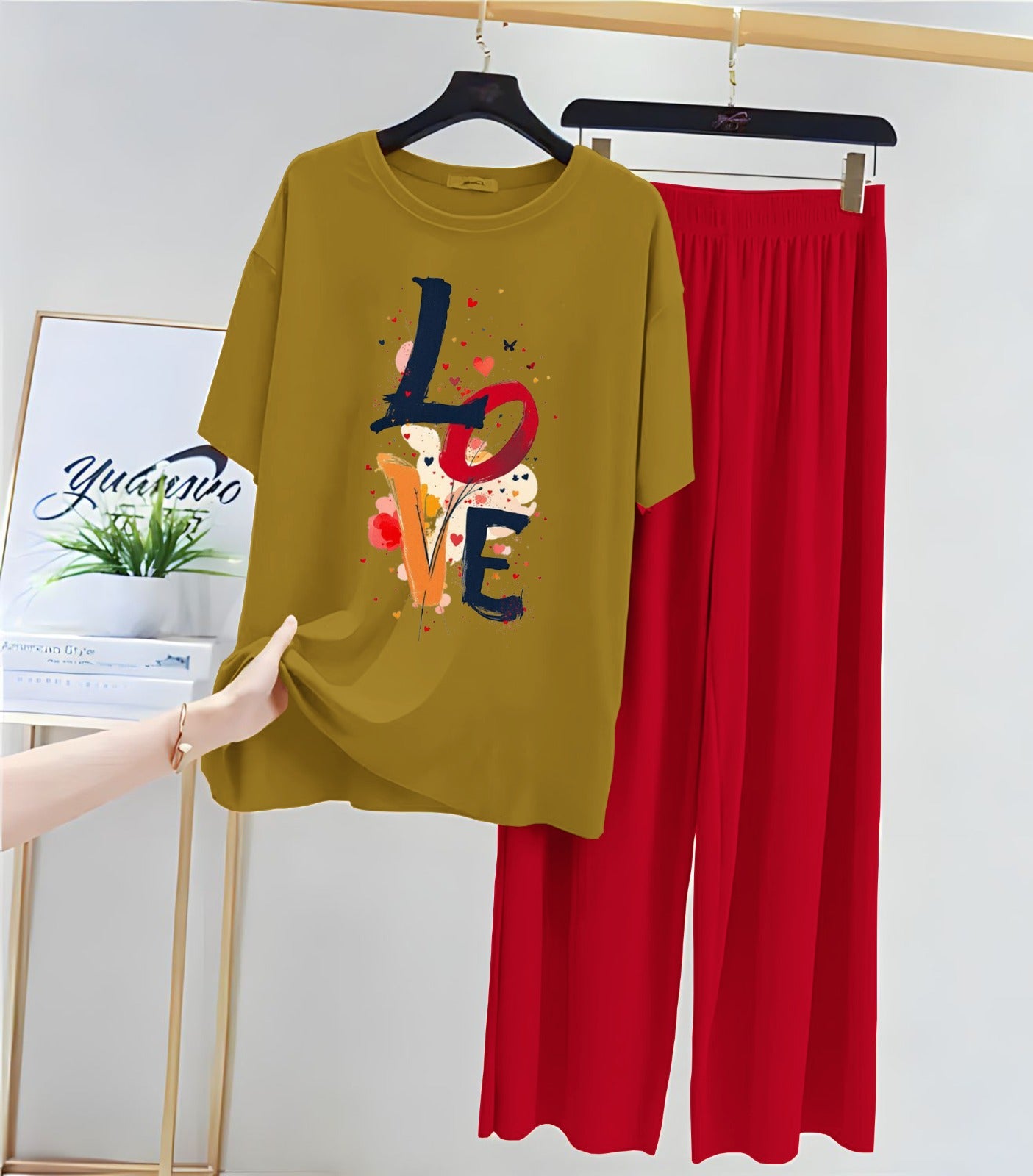 Printed Lounge Wear Night Suits for Girls and Womens